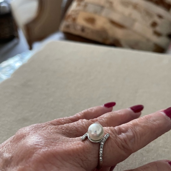 Elegant Vintage Pearl Zircon Ring in Silver Size 8 - NEW - Picture 8 of 12